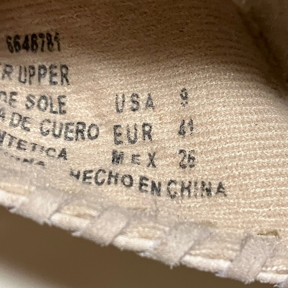 Earth Shoe Gelron 2000 Lily Tan Beaded Wedge Sandal Size 9 - Picture 11 of 11